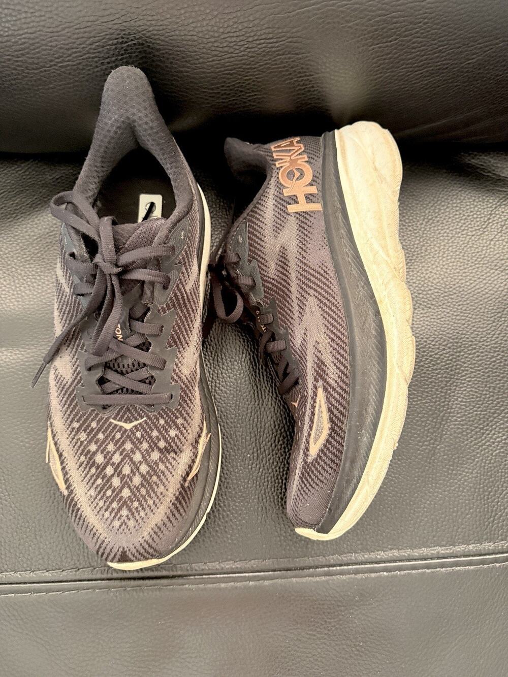 Hoka One One Size 8.5 Clifton 9 Women’s Sneakers Shoes Black Rose Gold Running